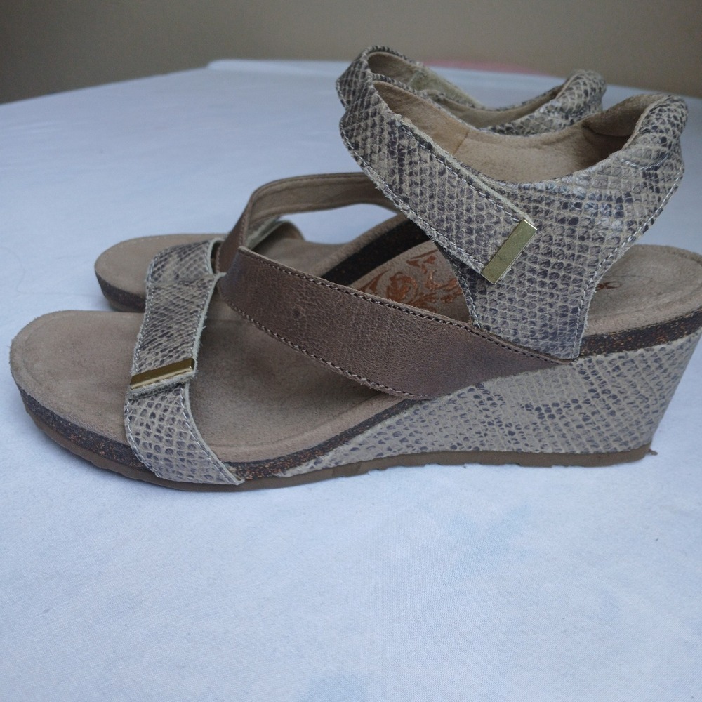 Aetrex Snakeskin and Brown Wedge Sandals